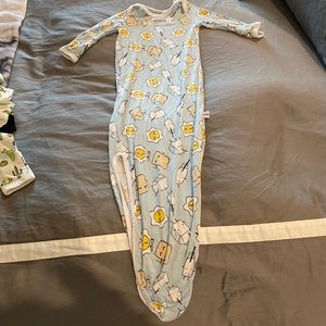 Little Sleepies: blue bamboo knotted gown